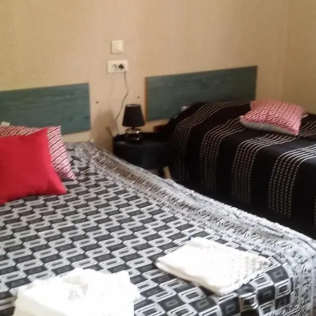 De La Gare Hotel Verchamp